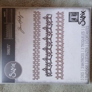 Tim Holtz Sizzix Crochet Lace Trim Border Die Cuts 664413